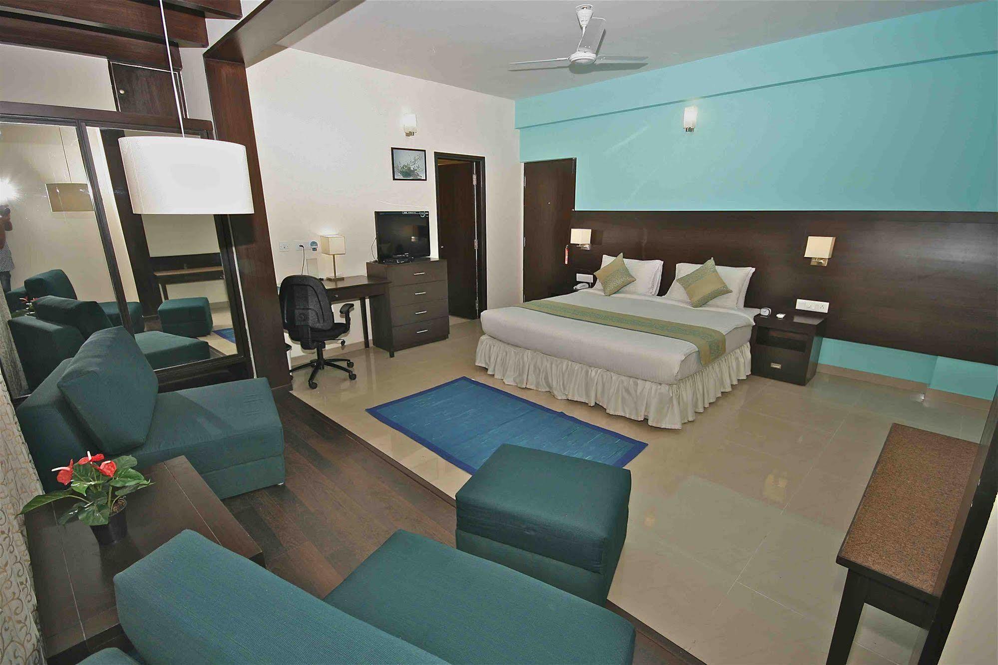 Treebo Trend Sterling Suites Inn بنغالور المظهر الخارجي الصورة