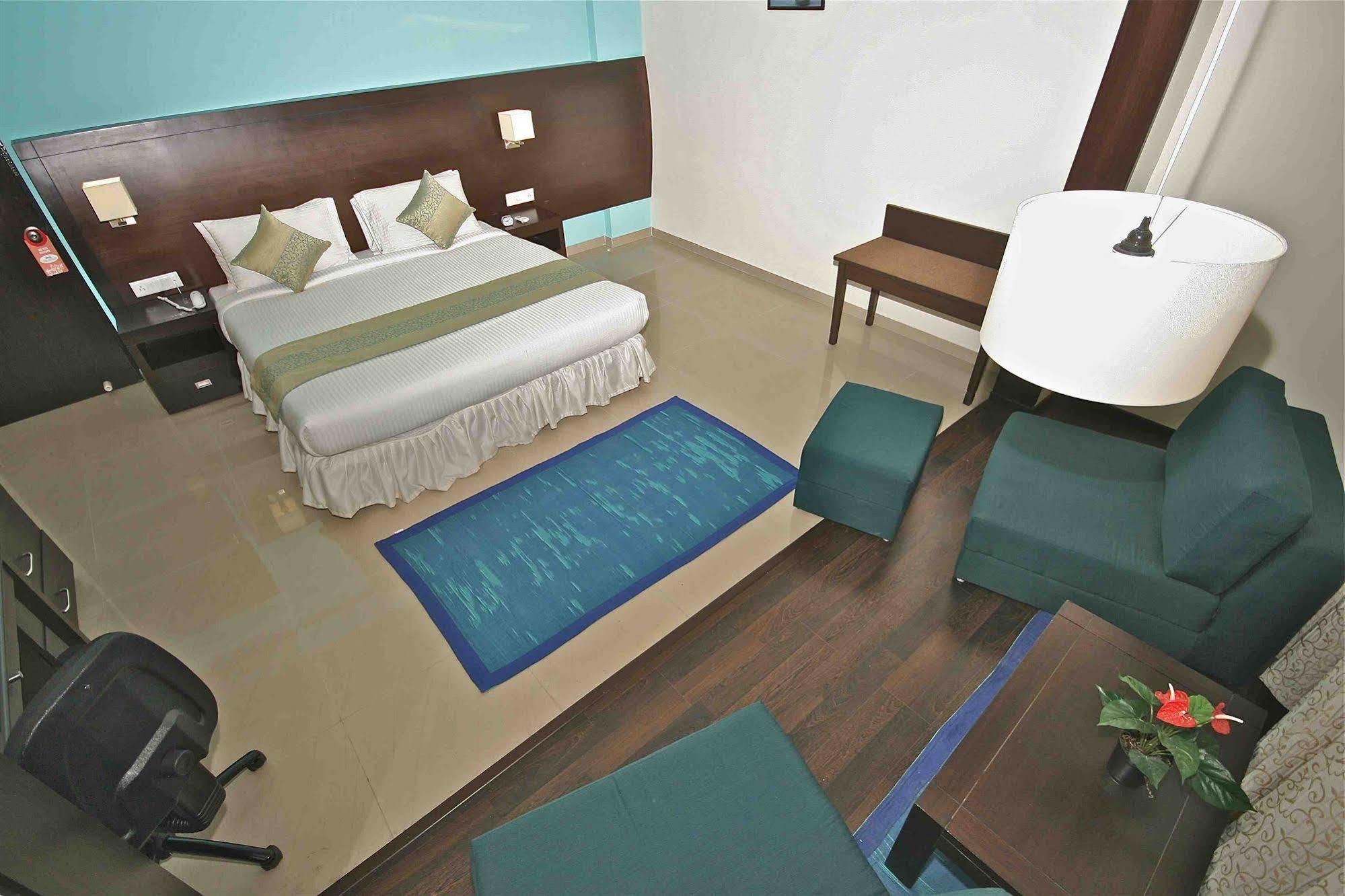 Treebo Trend Sterling Suites Inn بنغالور المظهر الخارجي الصورة